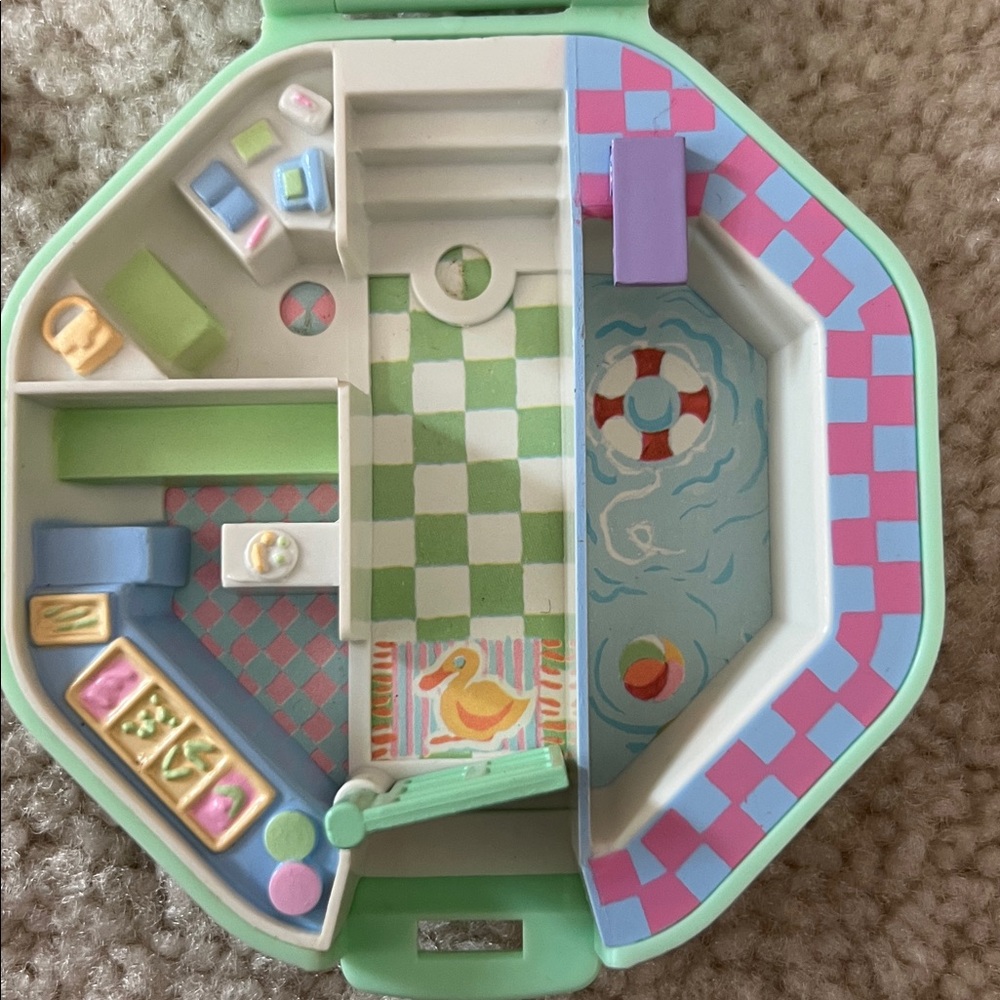 Vintage BlueBird Toys- Polly Pocket School - complete but no box - Picture 4 of 10